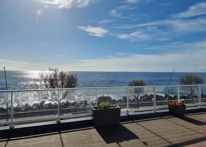 Bay House - Sealife Ponta Delgada